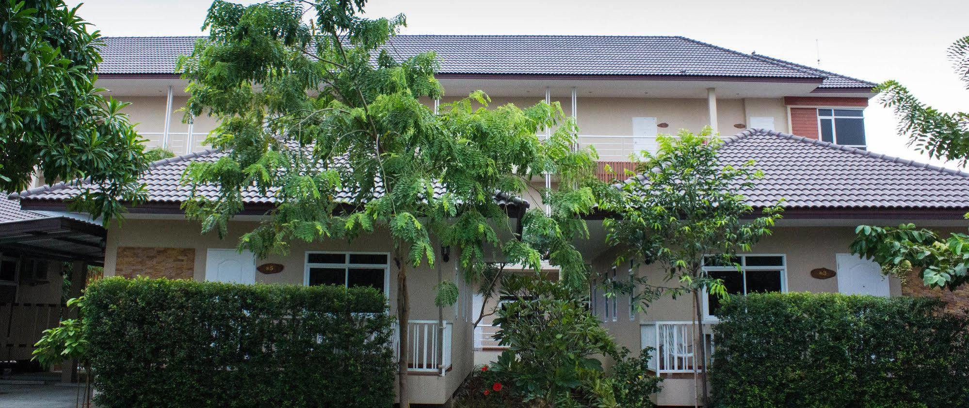 Yenjit Resort Чаченгсау Экстерьер фото